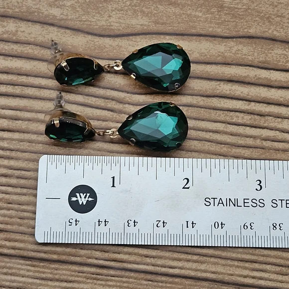 Emerald Green Statement Necklace And Earrings Fashion Jewlery Costume - Picture 9 of 10